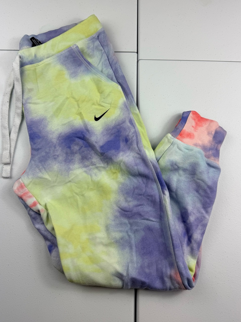 Nike women’s Tie-Dye Sweatpants in Pastel Multi